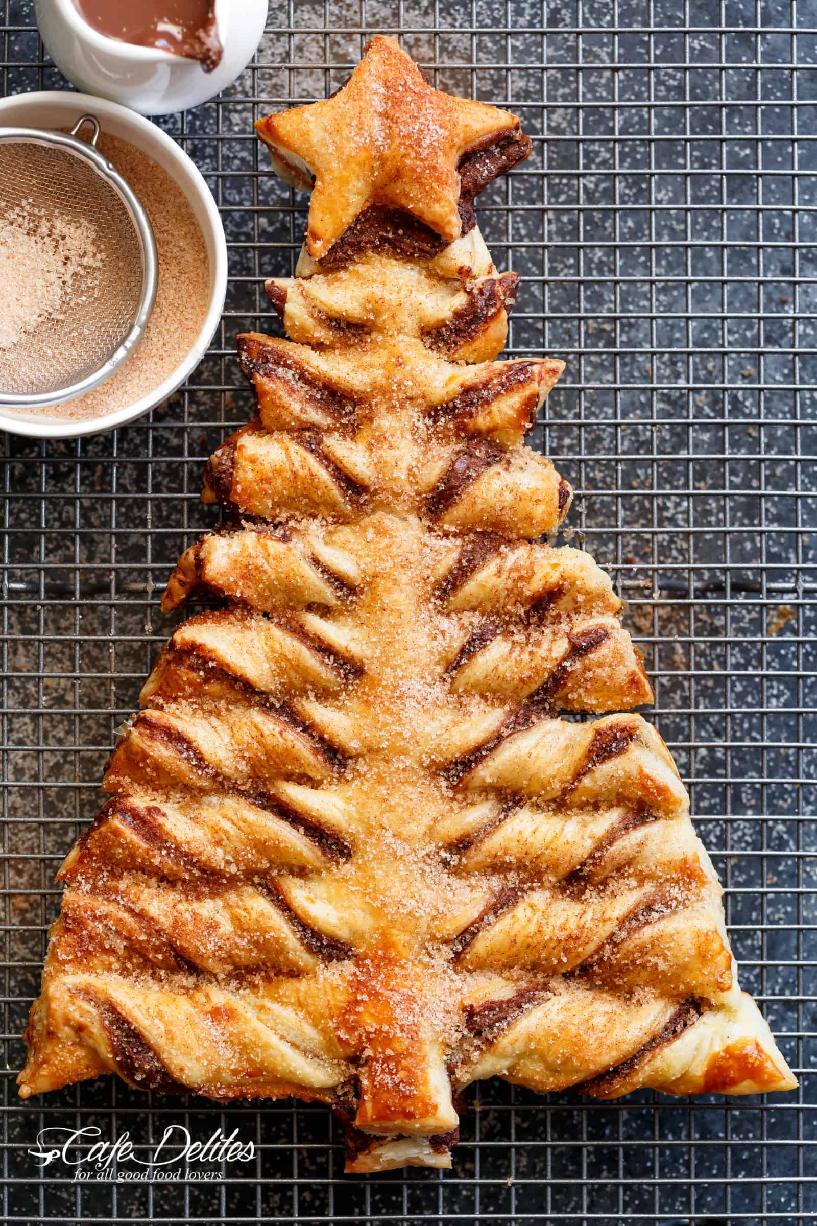 Simple Churro Nutella Christmas Tree with Puff Pastry